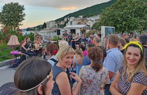 RetrOpatija se nastavlja cijelog tjedna uz bogat glazbeni program – Finale uz veliki party u cijelom gradu bit će u subotu