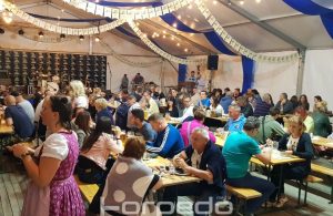 FOTO Duh najveće pivske fešte stigao i na Kukuljanovo – Uz Belfast Food i vrhunsko pivo potekao riječki Oktoberfest
