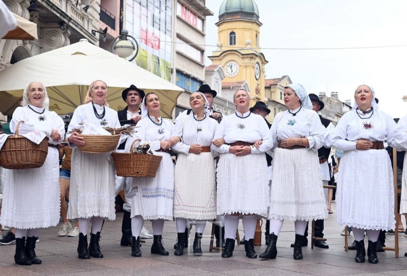 100_posto_zagorsko_korzo__12_ 