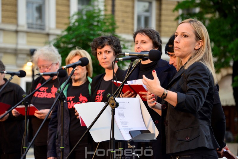 Antifasisticki_koncert_katarina_peovic_radnicka_fronta_titov_trg__5_ 