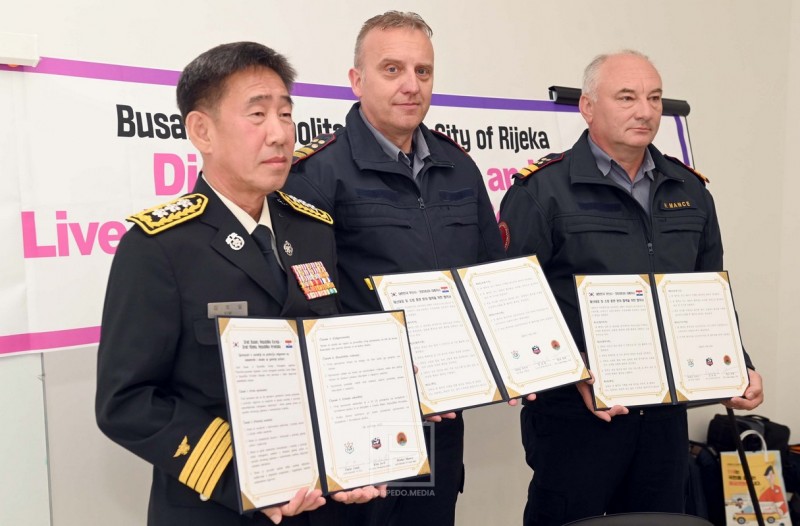 Busan_koreja_pgz_vatrogasci__1_