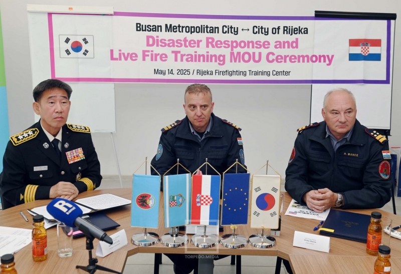 Busan_koreja_pgz_vatrogasci__3_