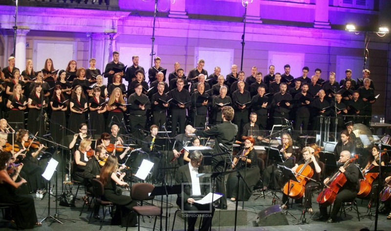 Carmina_Burana_rijecke_ljetne_noci__1_