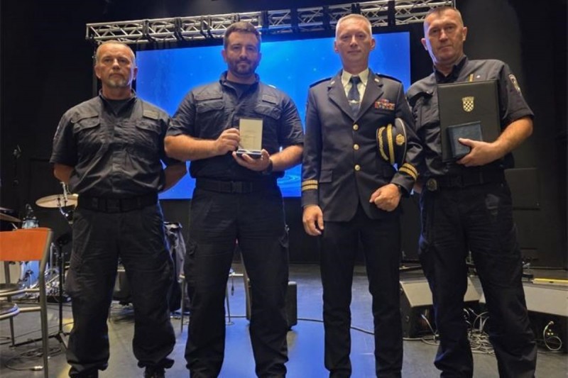 Dan_policije_-_nagradjeni_MUP 