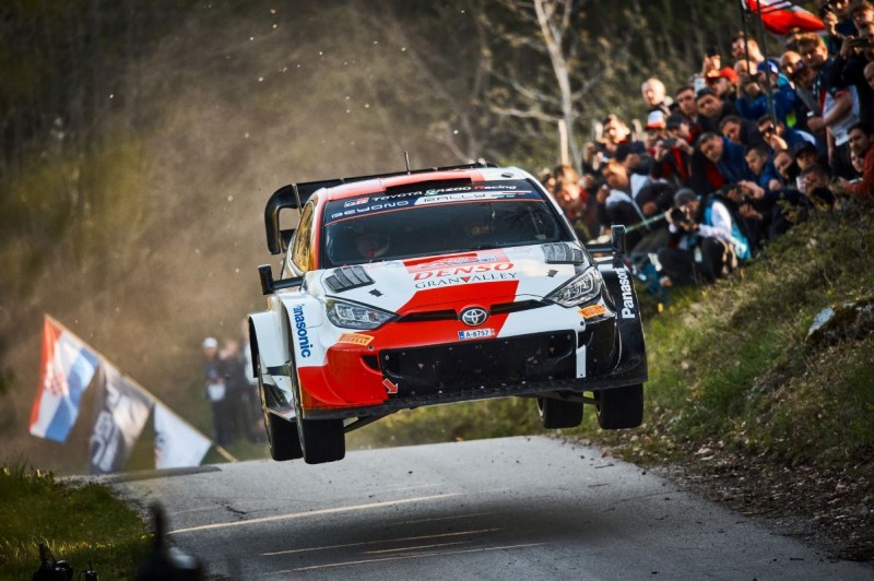 Elfyn_Evans-_Scott_Martin__Toyota_GR_Yaris__foto_ORG 