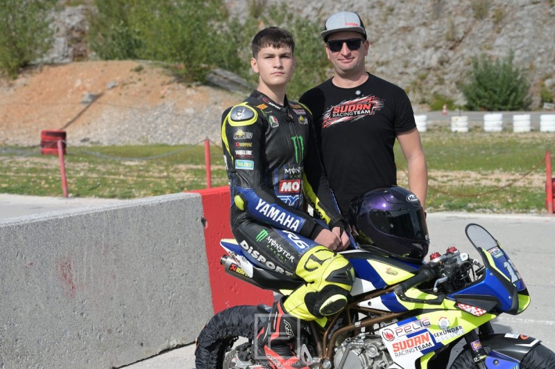 Erik_Sudan_racing_team__7_ 