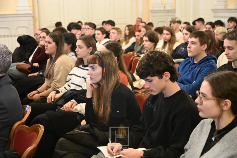 Giacinto_De_Paris_circolo_predavanje_svemir__2_