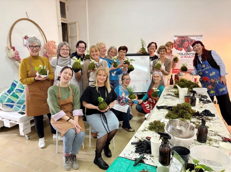 HKD-volonterke-uoci-Dana-zena_Radionica-kokedame-1-1075x800 