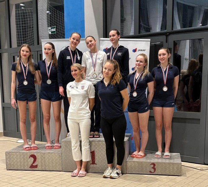 KUP_Primorje_Aqua_Maris_ukupni_pobjednik_Kupa_Hrvatske_u_umjetnicko_plivanje__12_ 