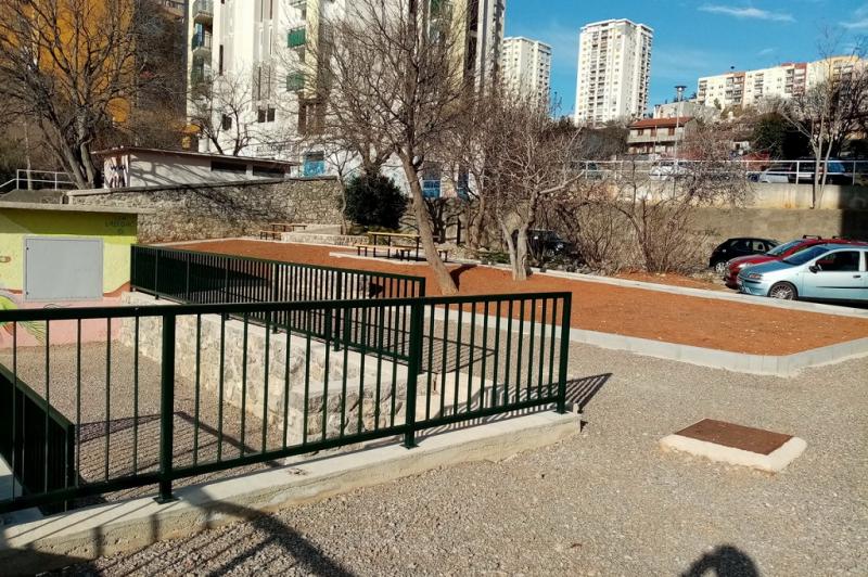 Male-komunalne-akcije-park_u_candekovoj 