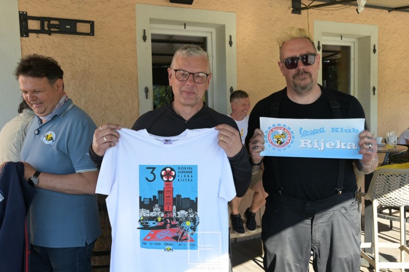 Mark_Bennett_Steve_Watkins_lambretta_kvarner__11_ 