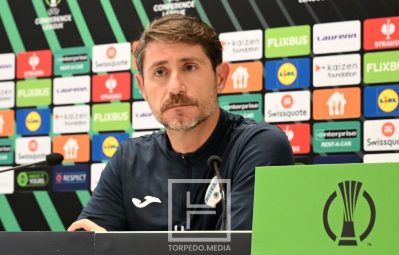 NK_RIJEKA_,_PRESS_KONFERENCIJA_,_PRED_UTAKMICU_SA_AEK_LARNAKA_,_26-11-2025_trener 