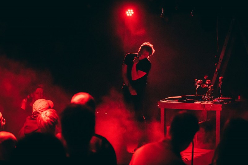 Neon_Lies_autor_Josip_Bolonic 