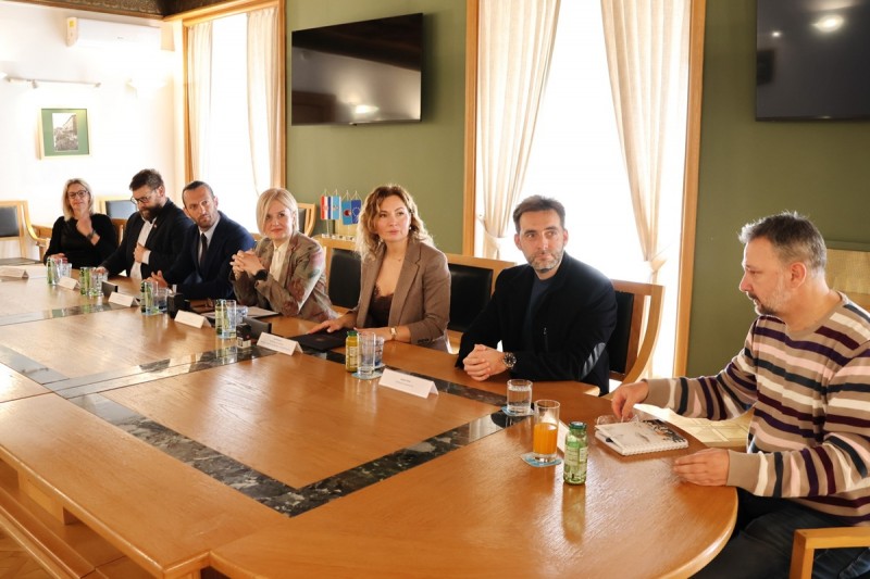 Potpisan-dodatak-kolektivnom-ugovoru-za-zaposlenike-gradske-uprave-rijeka 