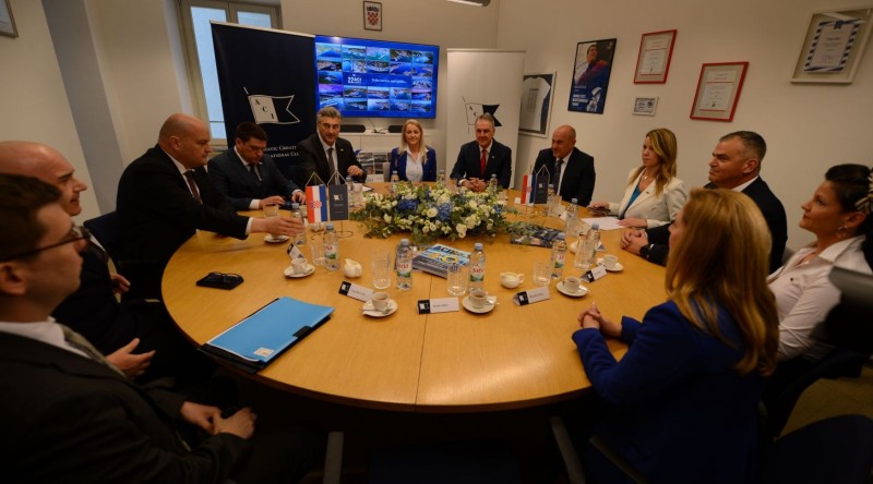 Predsjednik_Vlade_Andrej_Plenkovic_posjetio_sjediste_ACI-ja__7_