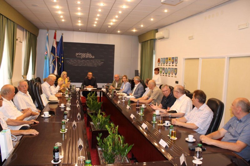 Primanje_111_brigade_PGZ_Foto_1