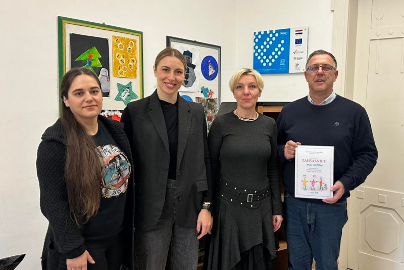 Primopredaja_donacije_sajanje 