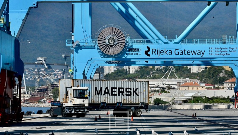 Rijeka_Gateway_Rijeka_kontejnerski_terminal__13_