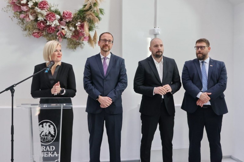 Rincic-okupila-partnere-Grada-Rijeke-na-blagdanskom-prijemu-u-Sinergani-47-1200x800