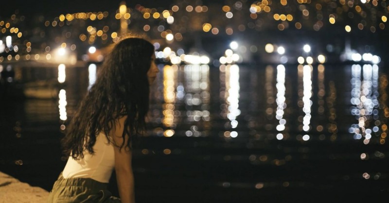 STISNI-STOP-Ri-Lit-Film-scena-Tea-Rijeka-Noc-1-1536x803 