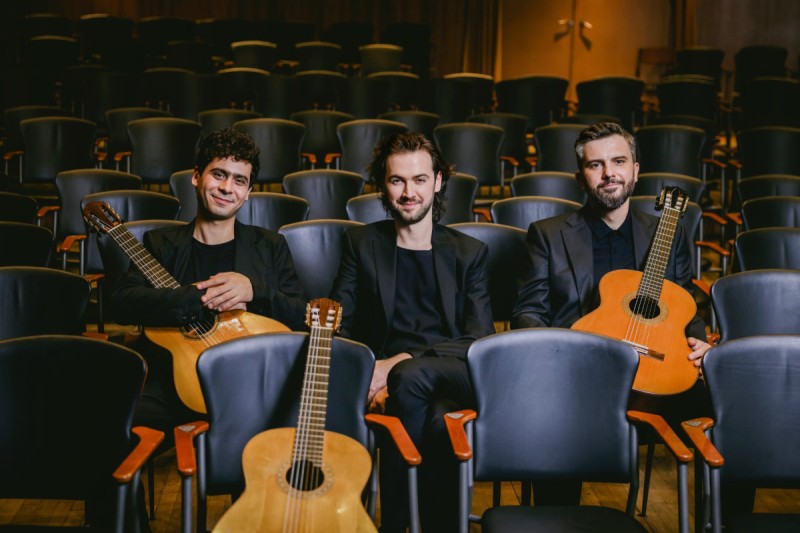 TRIO_ELOGIO_Petrit_Ceku_Pedro_Ribeiro_Rodrigues_Tomislav_Vuksic_I01 