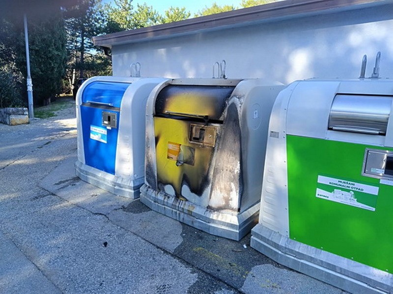 Vandaliziranje-spremnika-za-otpad-12 