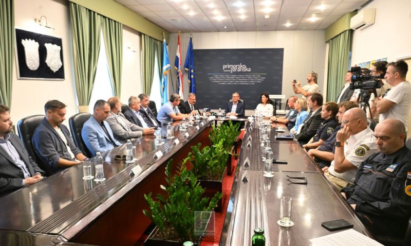 Vjezbe_sigurnosti_i_reagiranja_na_moru_prijem__2_ 