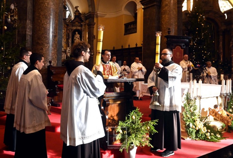 bozicna_misa_mate_uzinic_2025__1_ 