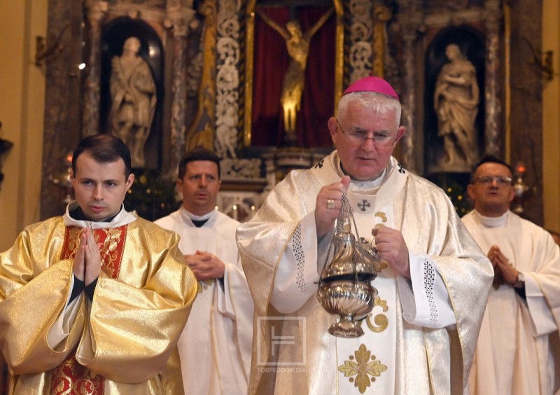 bozicna_misa_mate_uzinic_2025__2_ 