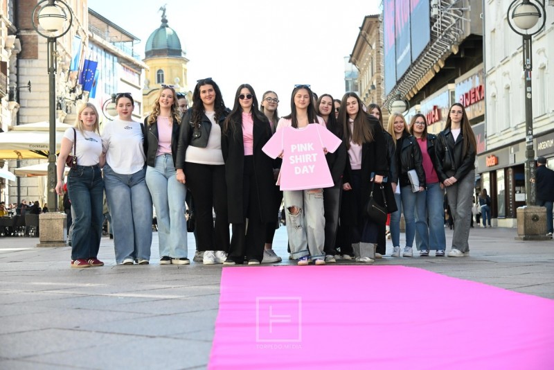 dan_ruzicastih_majica_podmurvice__1_ 