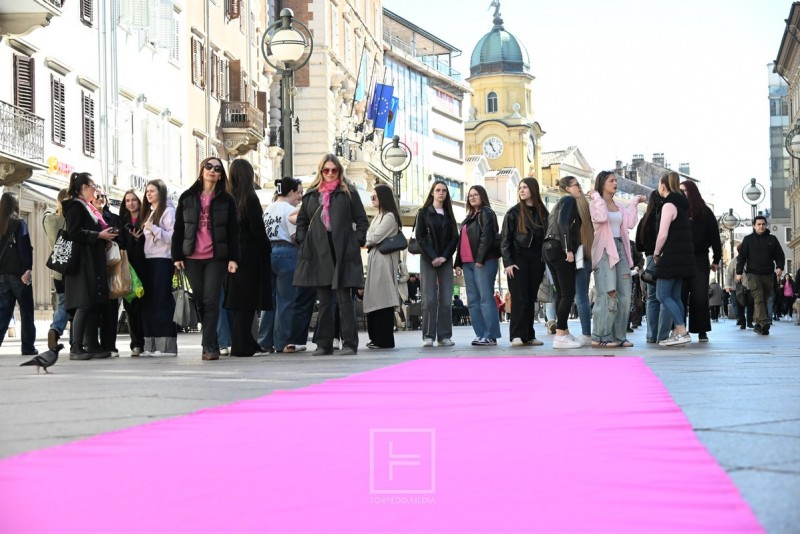 dan_ruzicastih_majica_podmurvice__3_ 