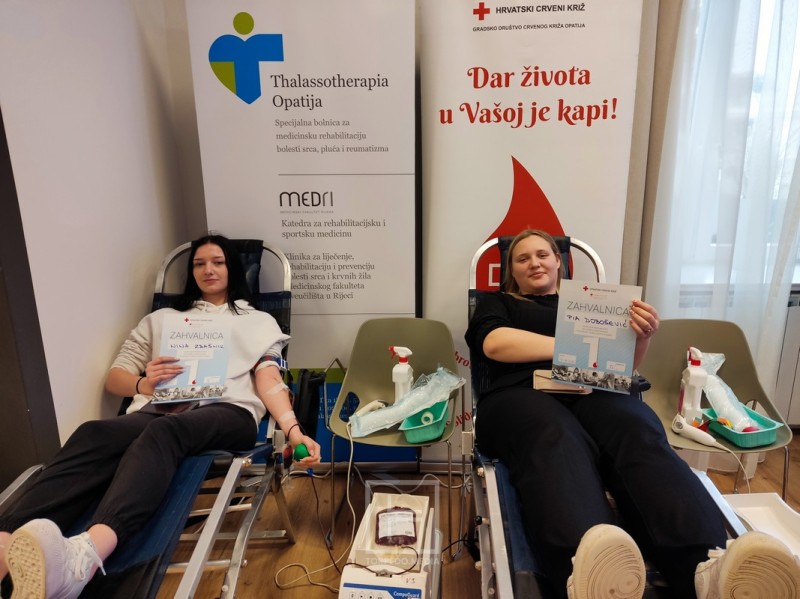 darivanje_krvi_maturanti_thallasotherapia_2025__12_
