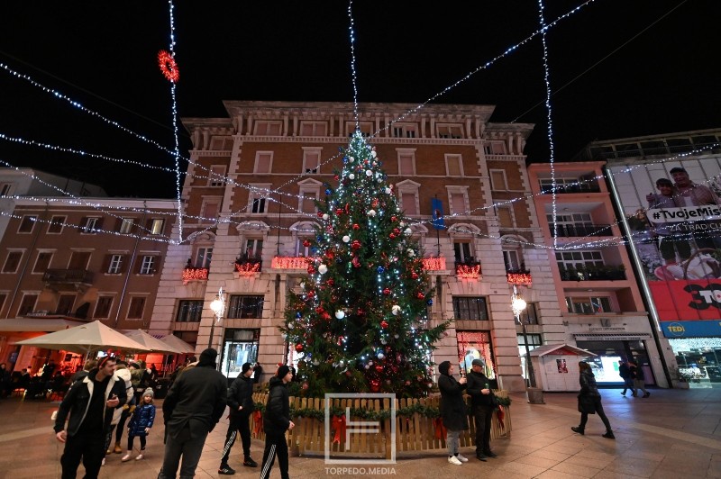 dir_advent_rijeka_2023__9_ 