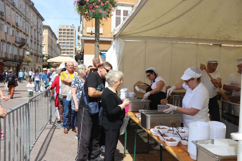 gastrofesta_korzo_sveti_vid