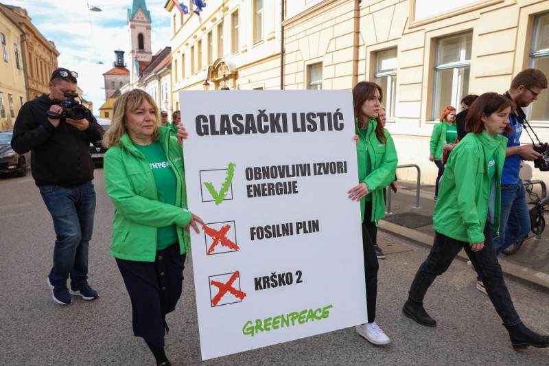 greenpeace_na_markovom_trgu_02 