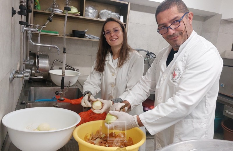 humanitarno_kuhanje_vinari_crveni_kriz__3_ 