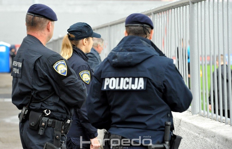 interventna-policija-ilustracija