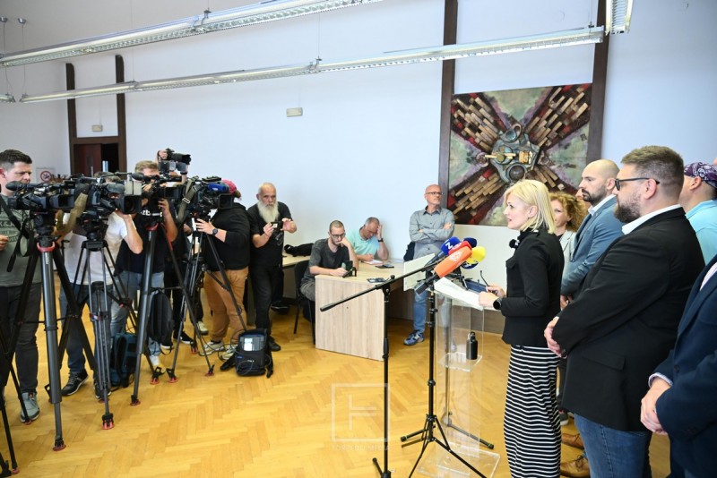 iva_rincic_prvi_krig_tiskovna__2_
