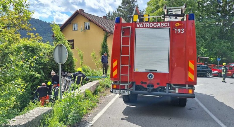 jvp_vrbovsko_prometna_nesreca__2_