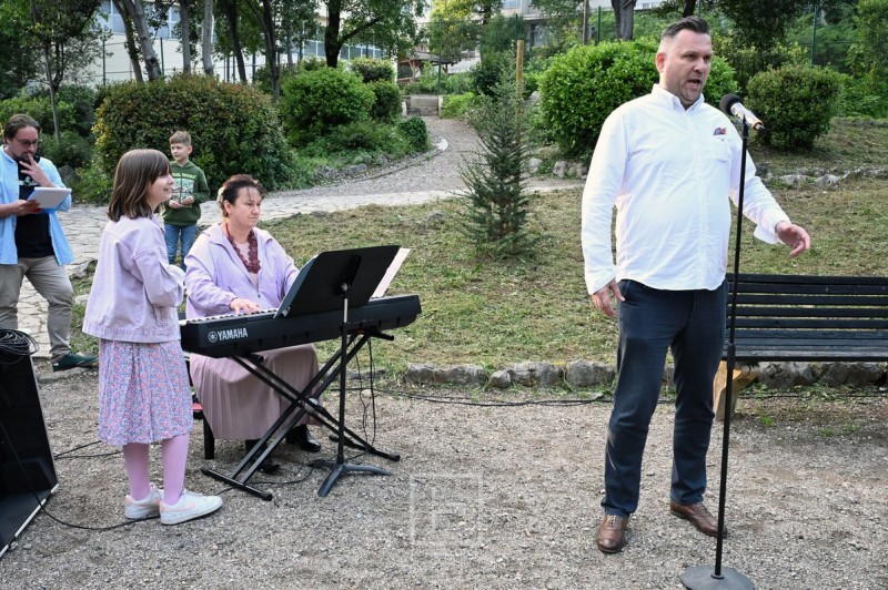 kazaliste_u_parku_-1
