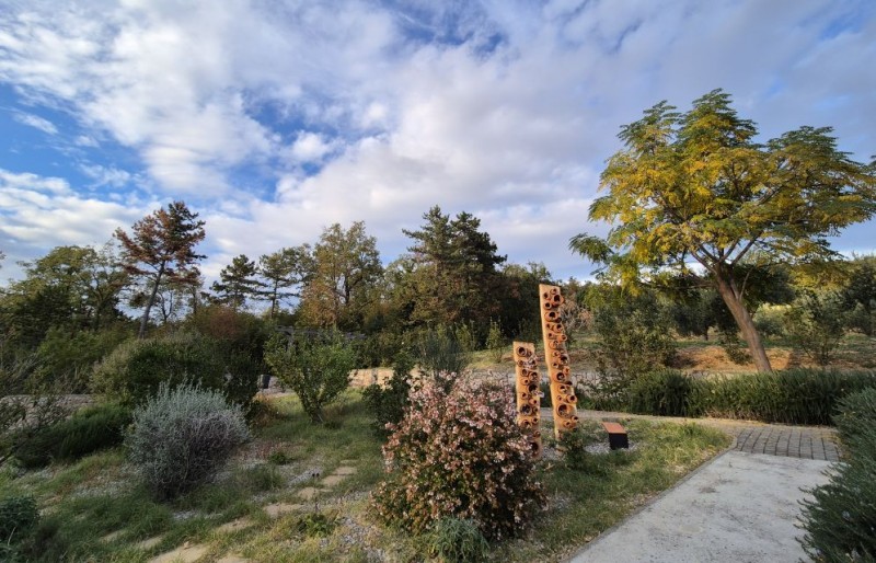 kostrena_sadnja_hotel_za_kukce 