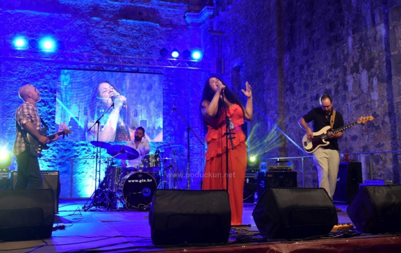 kyla_brox_lovesick_duo_kastav_2022__9_ 