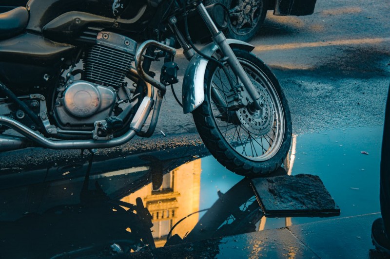 motocikl_ilustracija_2026 