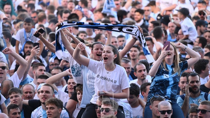 navijaci_slaven_belupo_2025