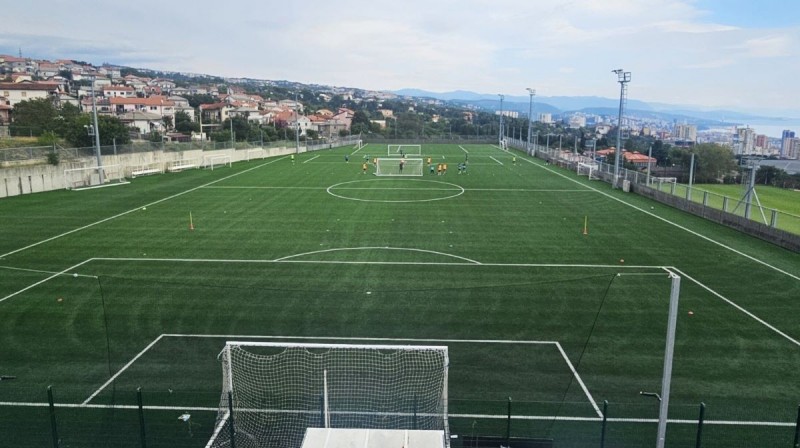novi_travnjak_hnk_rijeka_