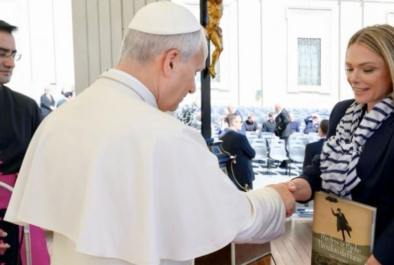 papa_Lav_pozdrav_iz_rijeke 