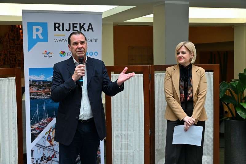 petar_skarpa_iva_rincic_potpisi_ugovora__2_