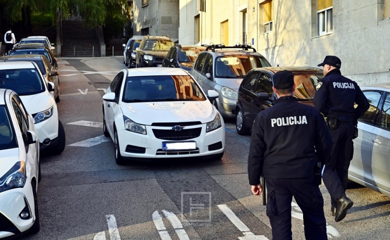 policija_ilustracija_promet_parking