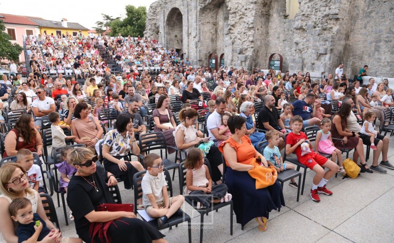 predstava_snjeguljica_kkl_2026_kastav__2_