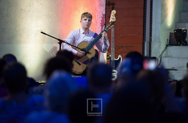 roko_kocet_gitara_2026__4_ 